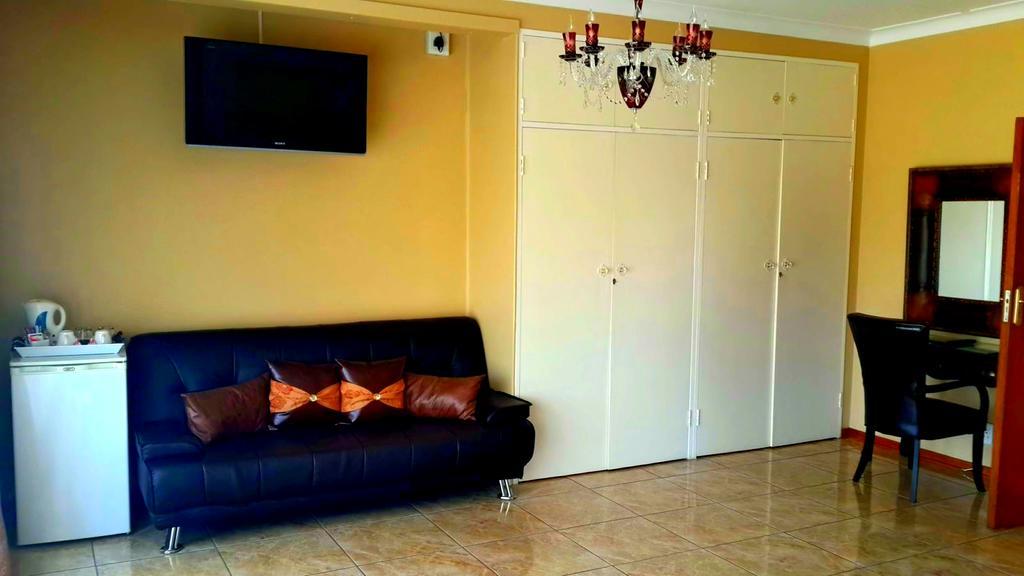 Kimberley Manor Guesthouse Zewnętrze zdjęcie